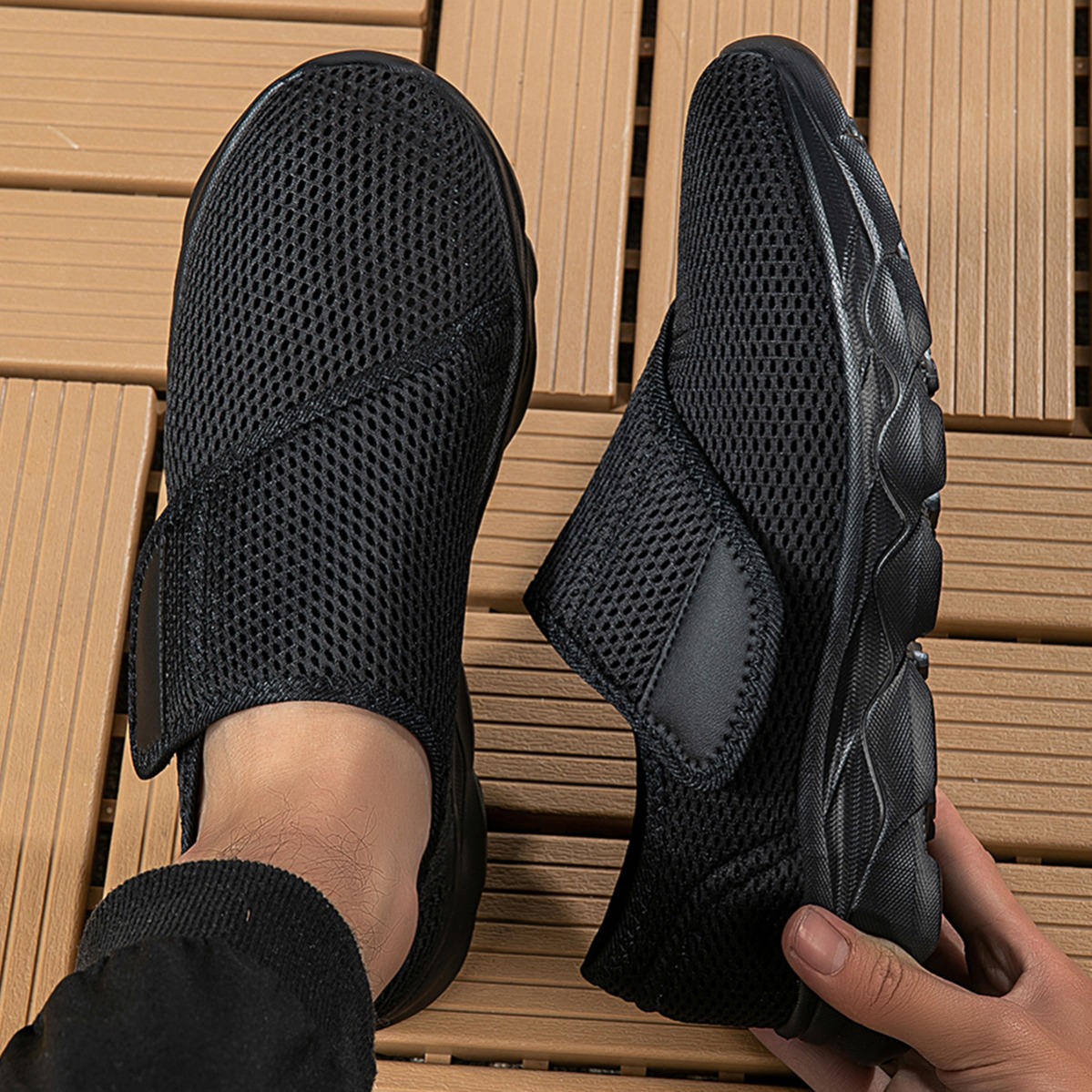 新作メンズ通気性メッシュウォーキングシューズ、調整可能なベル - Sneaker Box のレビューと価格