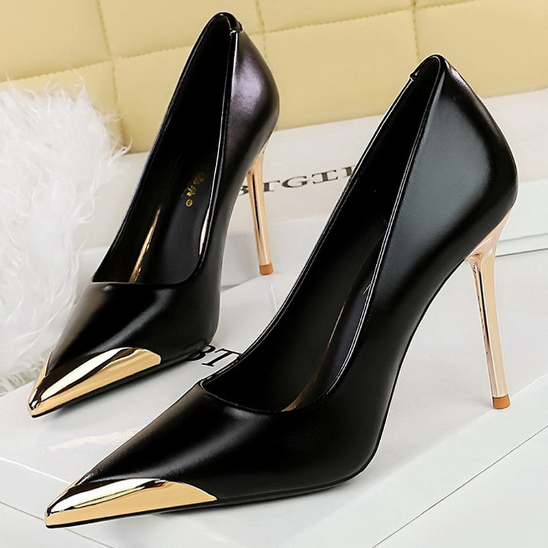 BIGTREE 靴レトロハイヒール金属尖った先端女性パンプス - Shoe Tree のレビューと価格
