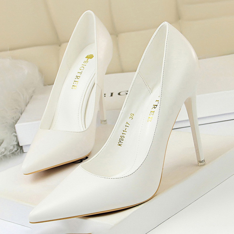 BIGTREE 靴女性パンプスファッションハイヒールの靴黒ピ - Shoe Tree のレビューと価格